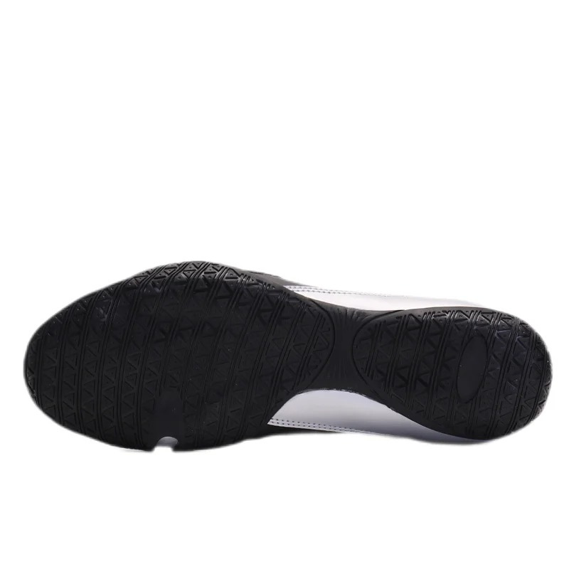 gold boxing shoes