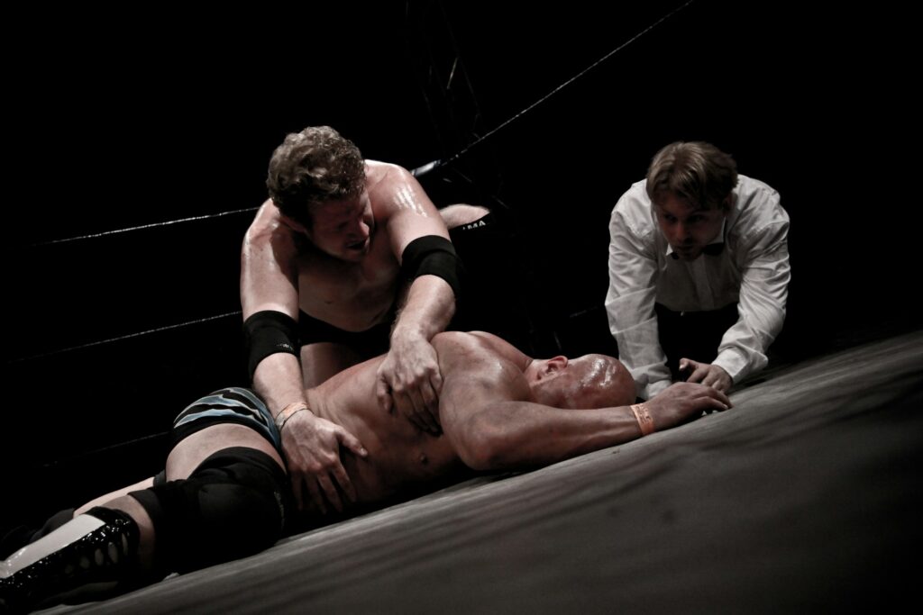 What Not to Do in a WWE Match: 12 Moves That Always Backfire 6 What Not to Do in a WWE Match: 12 Moves That Always Backfire