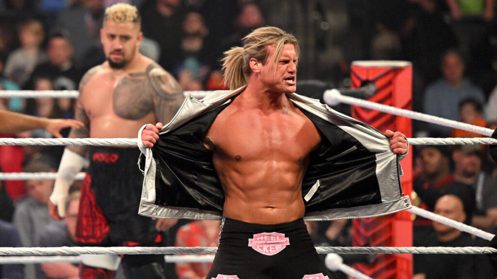 How WWE Superstars Use Social Media to Connect with Fans 5 How WWE Superstars Use Social Media to Connect with Fans