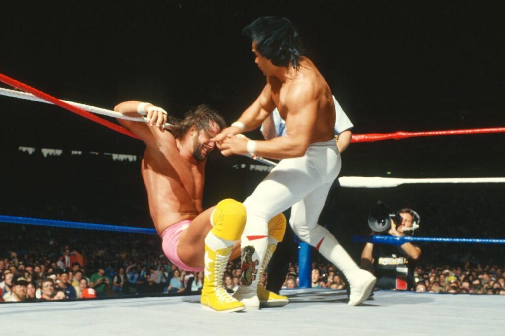 Top 10 Matches That Defined WWE's Golden Era 4 Randy Savage vs. Ricky Steamboat - WrestleMania III (1987)