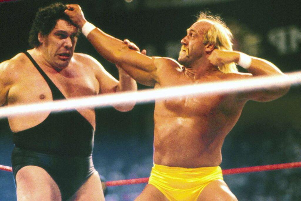 Top 10 Matches That Defined WWE's Golden Era 2 Hulk Hogan vs. Andre the Giant - WrestleMania III (1987)