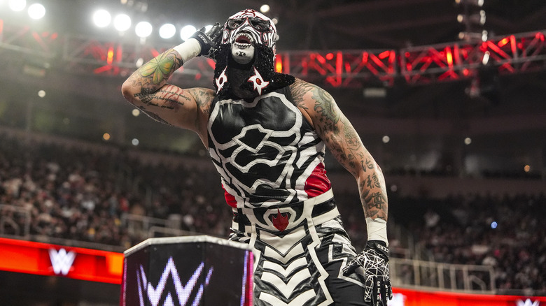 How WWE Stars Get Their Signature Looks 2 How WWE Stars Get Their Signature Looks